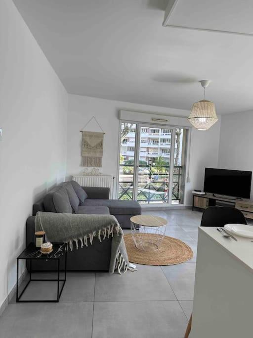 Charmant T3 Moderne Climatise Villeurbanne Luaran gambar