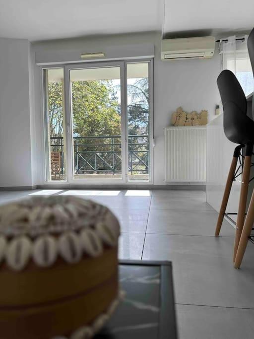 Charmant T3 Moderne Climatise Villeurbanne Luaran gambar