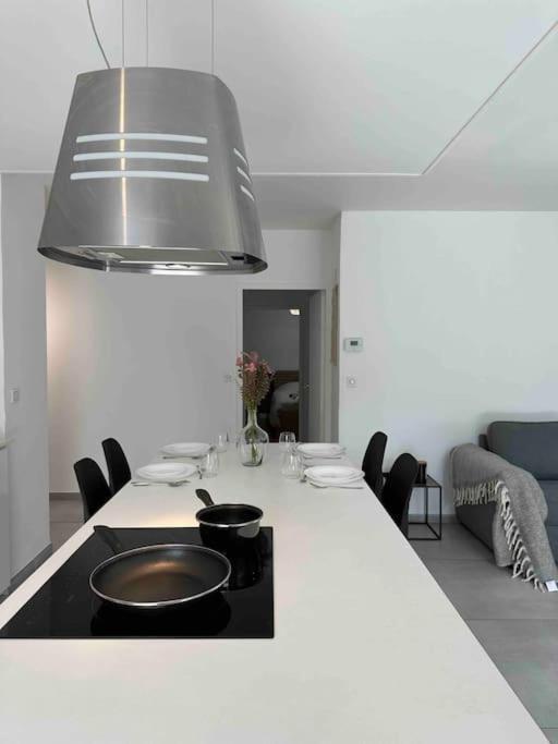 Charmant T3 Moderne Climatise Villeurbanne Luaran gambar