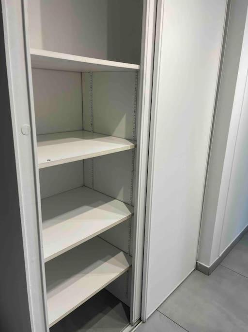 Charmant T3 Moderne Climatise Villeurbanne Luaran gambar