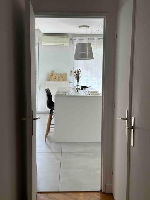Charmant T3 Moderne Climatise Villeurbanne Luaran gambar